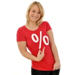 Frau mit Sale-Shirt